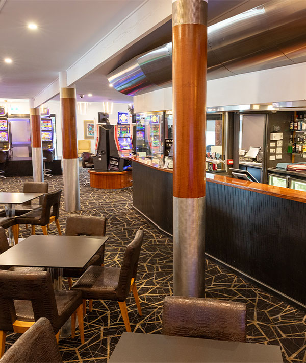 Lonsdale Hotel Gaming Lounge Bar area